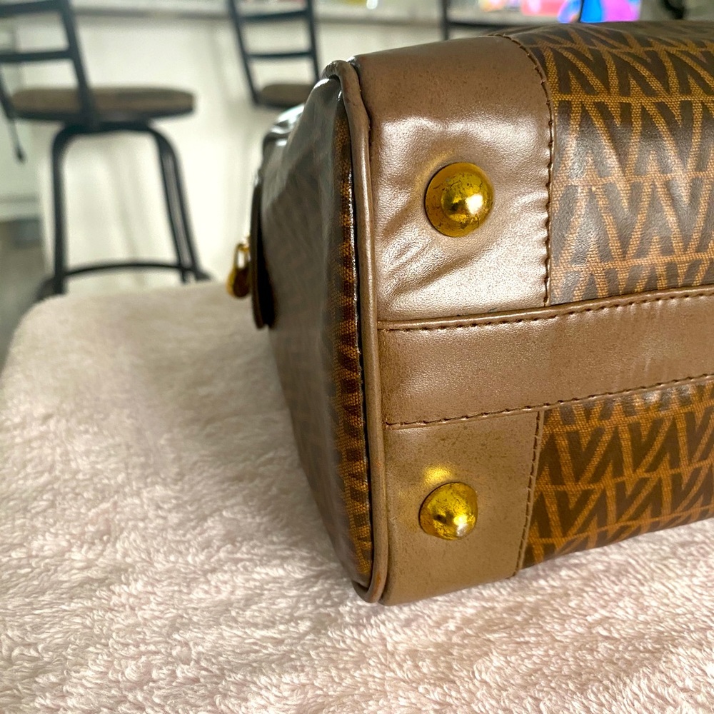 !!SOLD!! MARIO VALENTINO HANDBAG - Picture 9 of 15